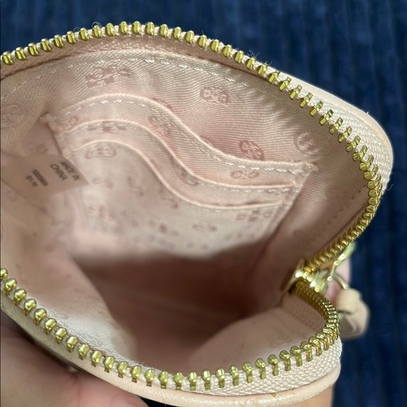 Tory Burch Blush Quilted Phone Crossbody - Picture 13 of 13